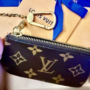 Authentic Louis Vuitton key pouch